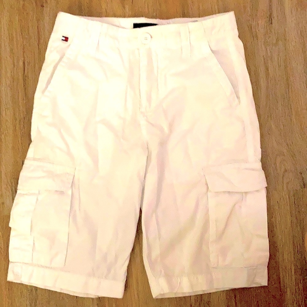 Boys Tommy Hilfiger cargo/straight shorts